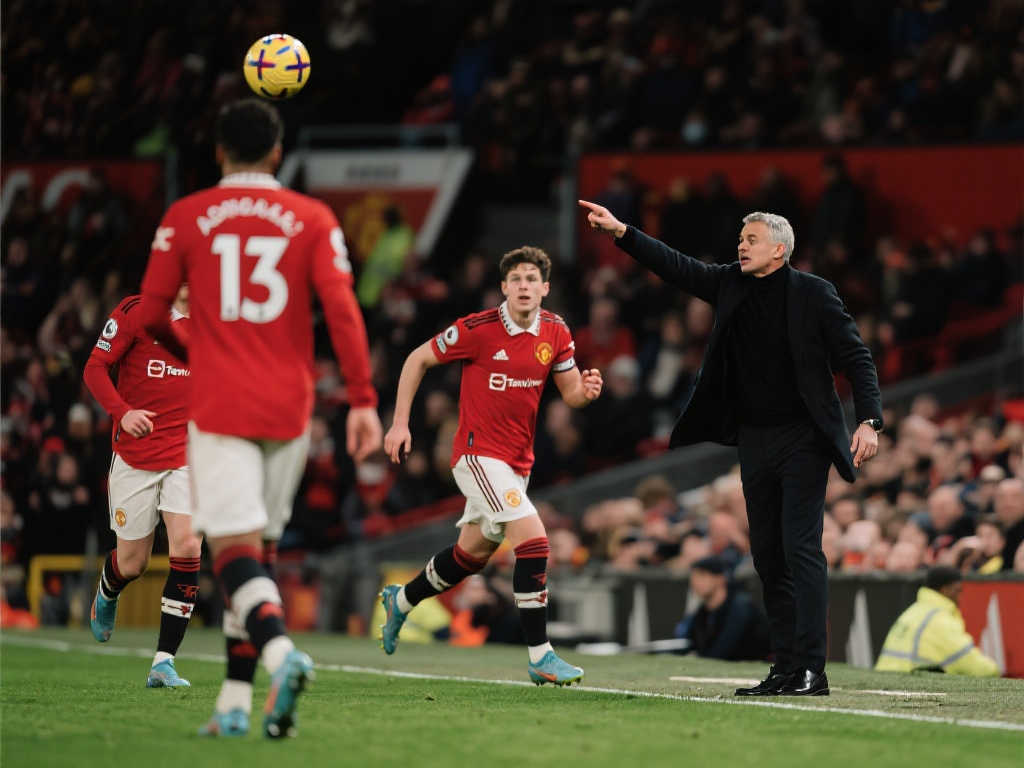 而剛剛過去 而剛剛過去